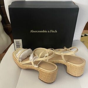 Abercrombie & Fitch Cream Women's Sandals